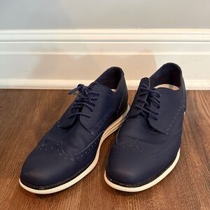 Cole Haan size 10 1/2 M Men’s Navy Wingtip Original Grand Oxfords